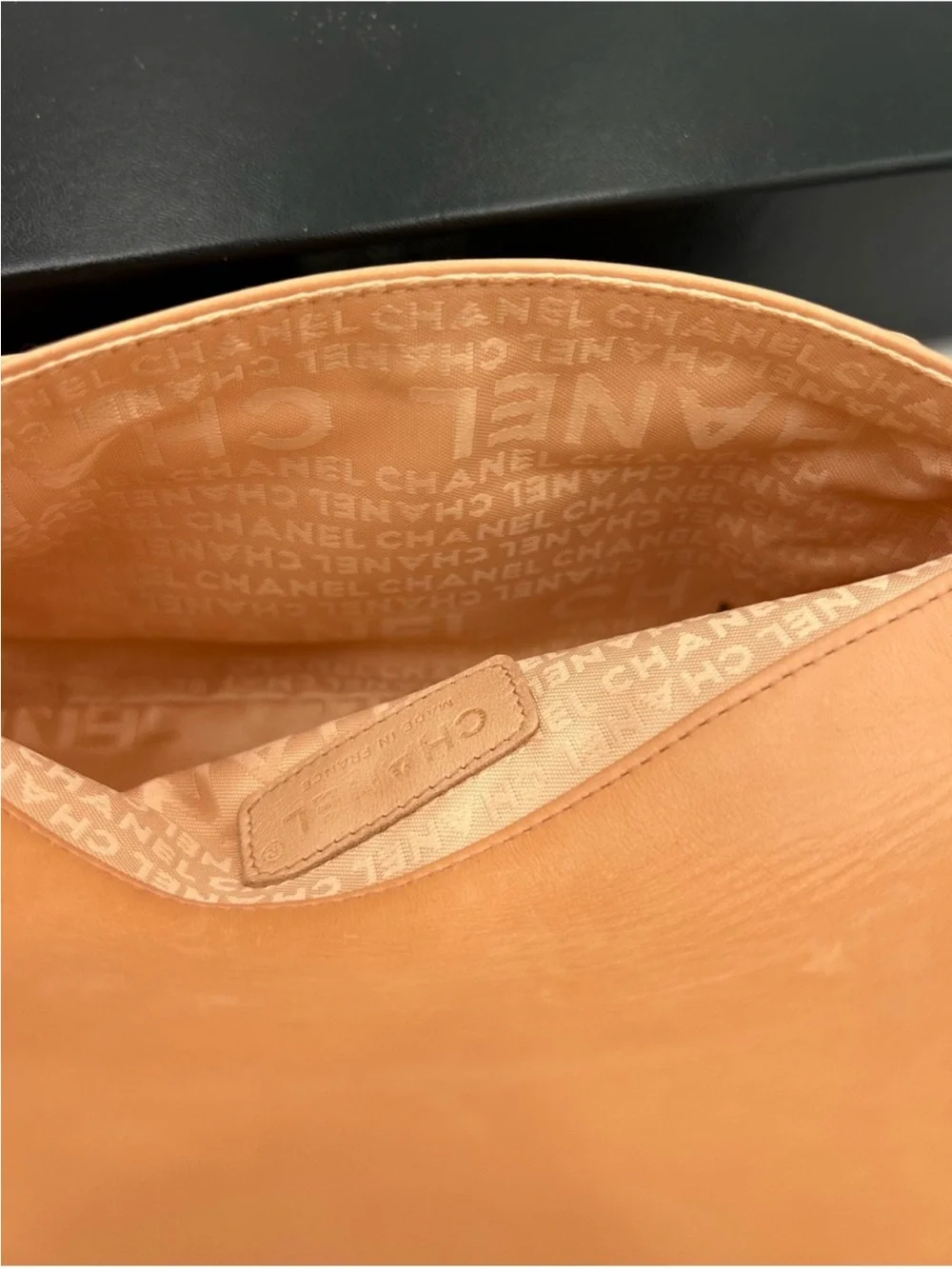 CHANEL authentic crossbody